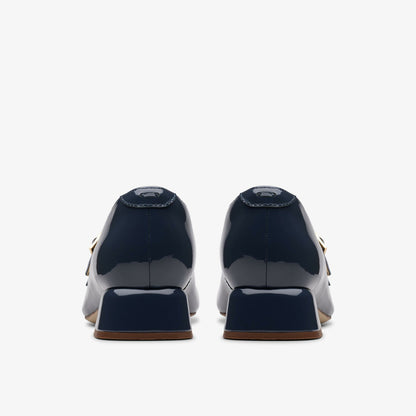 Daiss 30 Shine Navy Patent | Clarks outlet