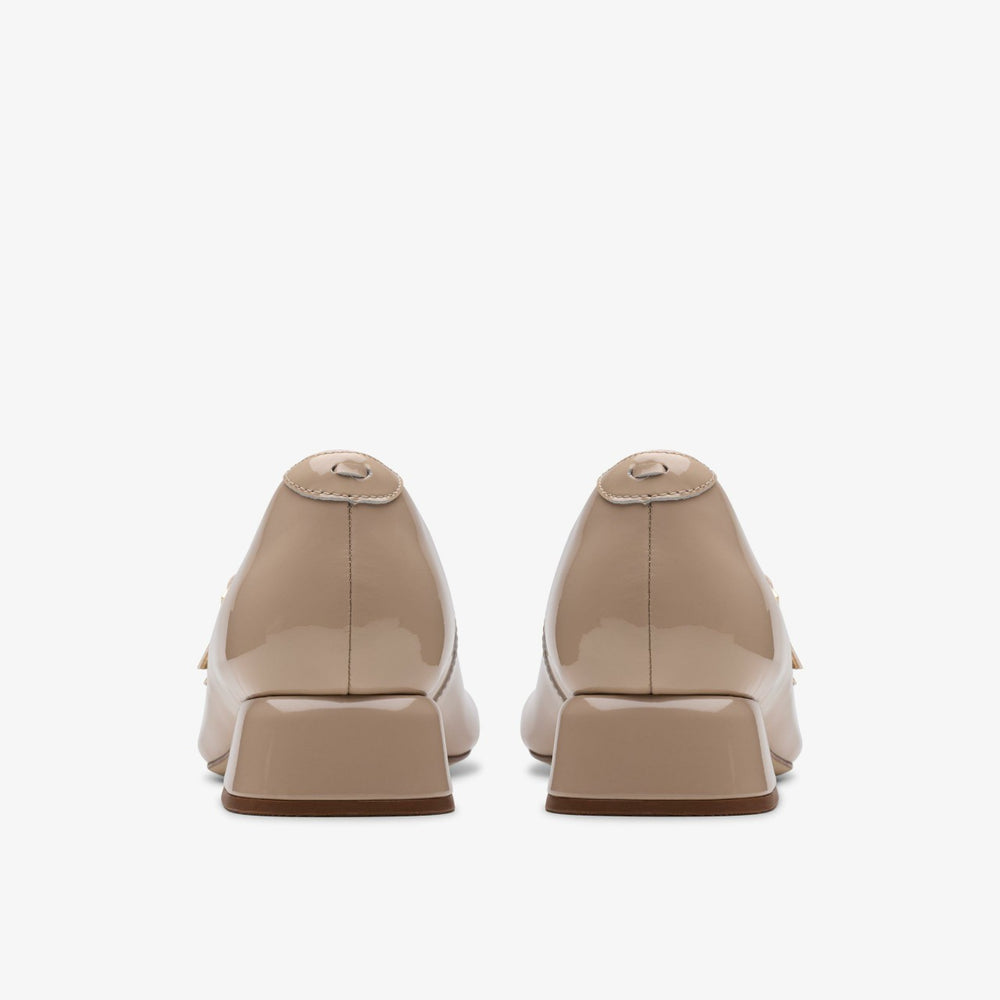 Daiss 30 Shine Sand Patent | Clarks online