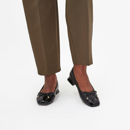 Ubree 15 Poppy Black Combination Leather | Clarks on Sale