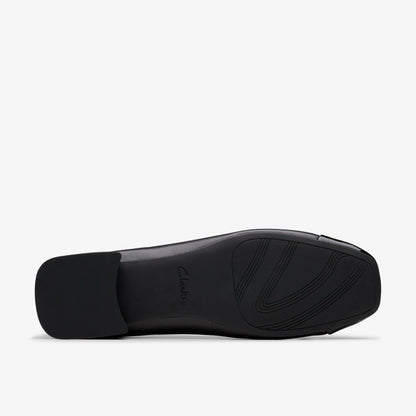 Ubree 15 Poppy Black Combination Leather | Clarks on Sale