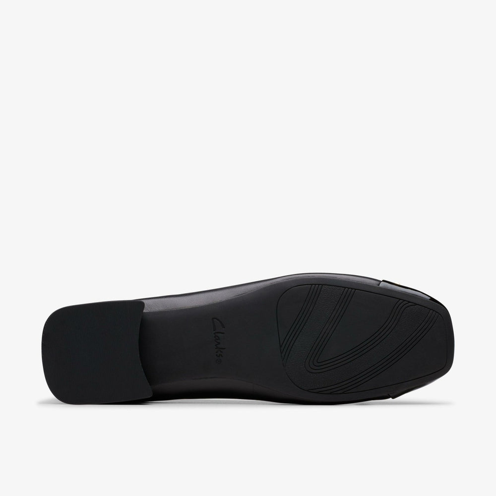 Ubree 15 Poppy Black Combination Leather | Clarks on Sale