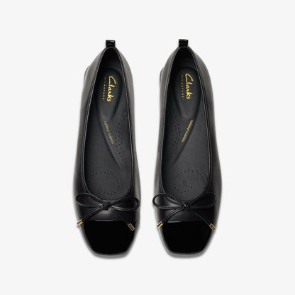Ubree 15 Poppy Black Combination Leather | Clarks on Sale