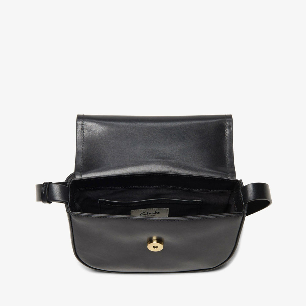 Casual Cross 3 Black Leather | Clarks discount