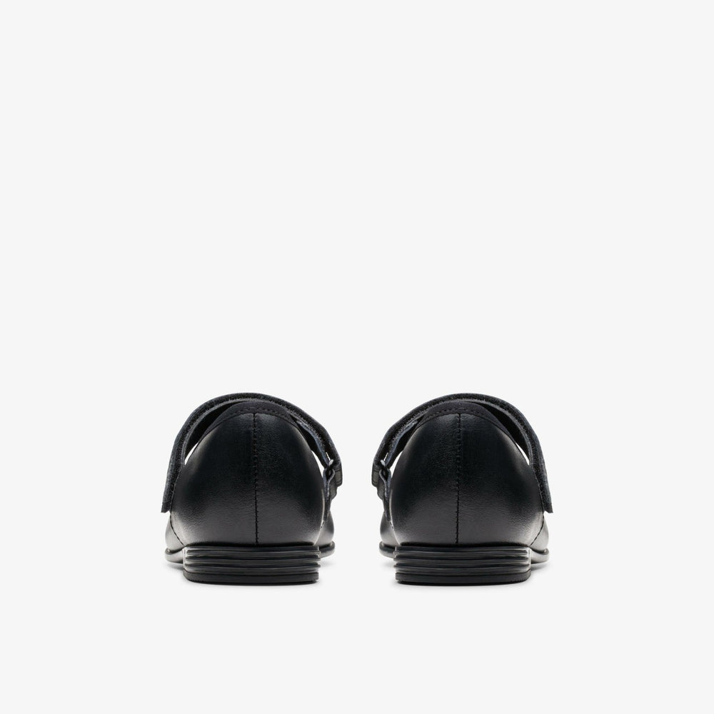 Finja Tap Older Black Leather | Clarks online