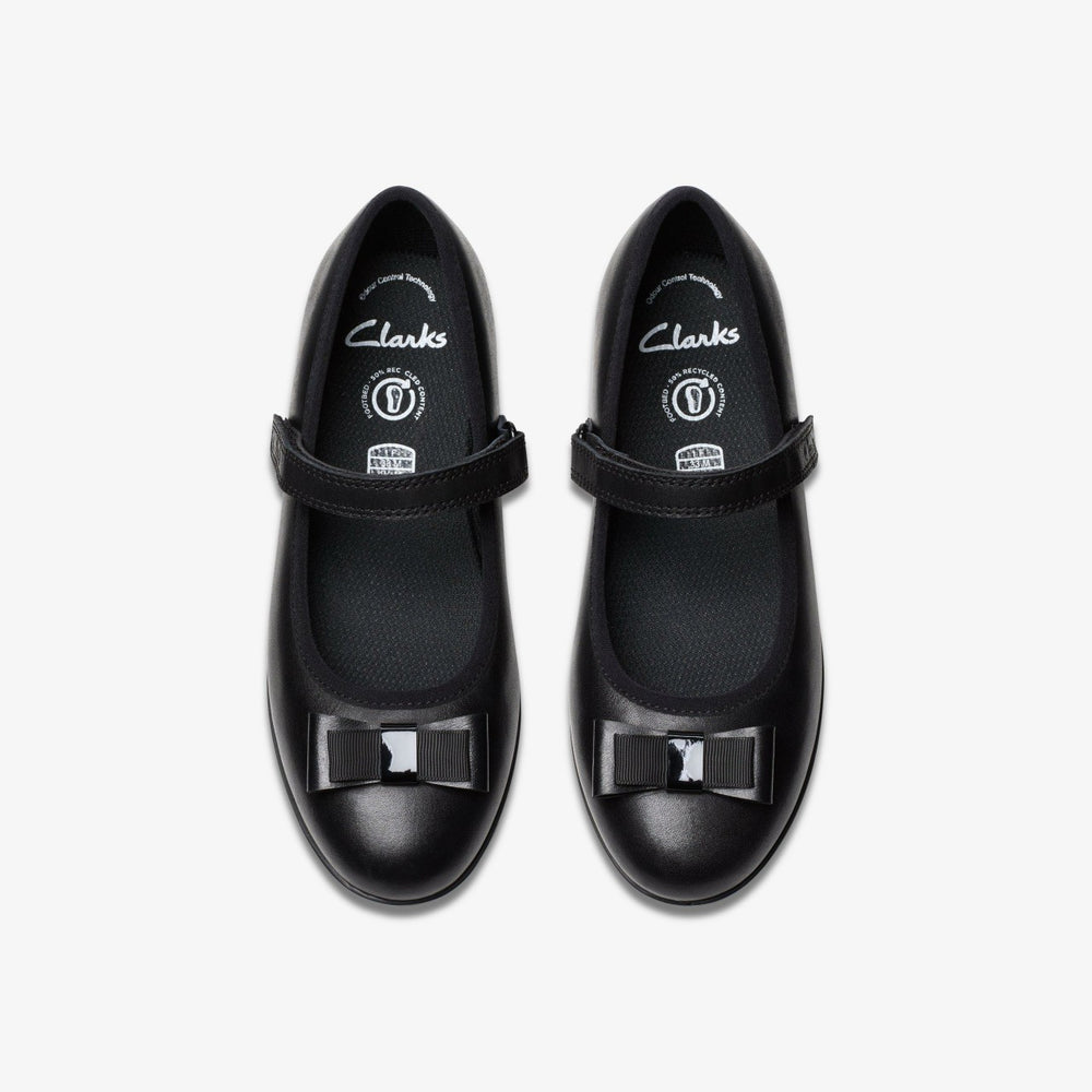 Finja Tap Older Black Leather | Clarks online
