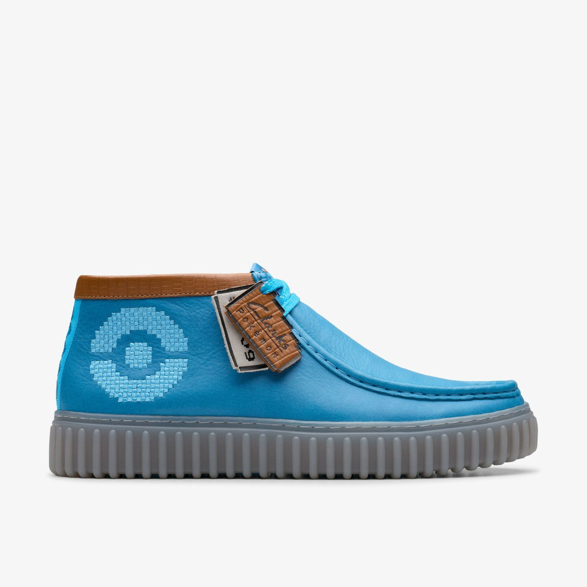 Torhill Explore Blue Leather | Clarks on Sale