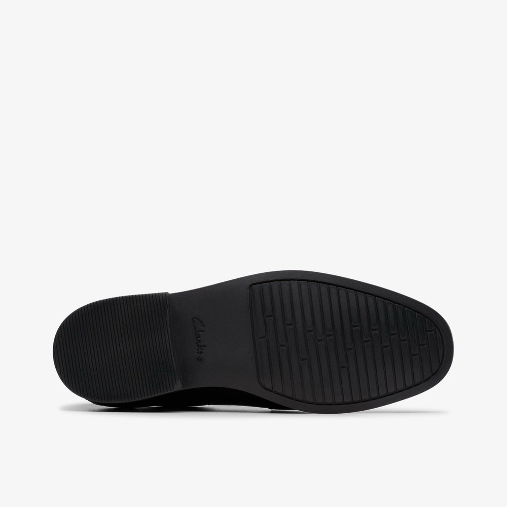 Jonwin Step Youth Black Leather | Clarks on Sale