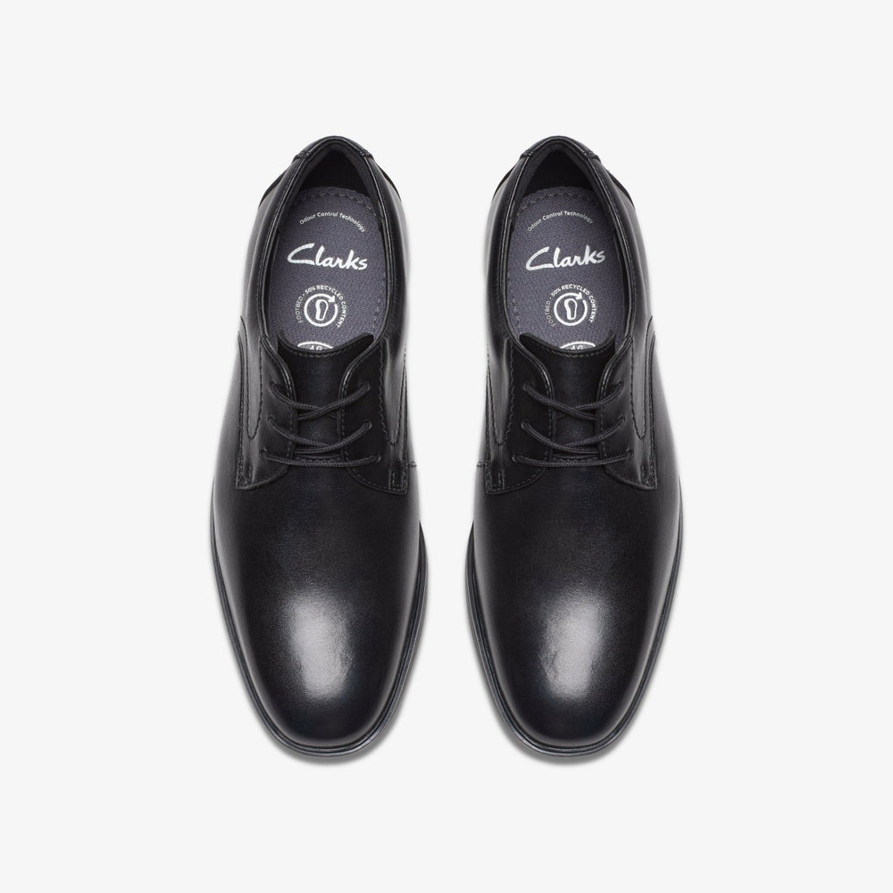 Jonwin Step Youth Black Leather | Clarks on Sale