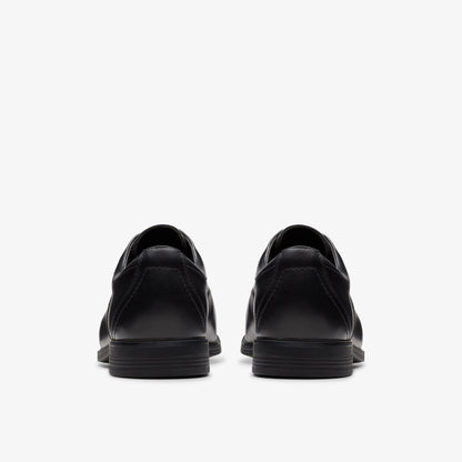 Jonwin Loop Youth Black Leather | Clarks for sale