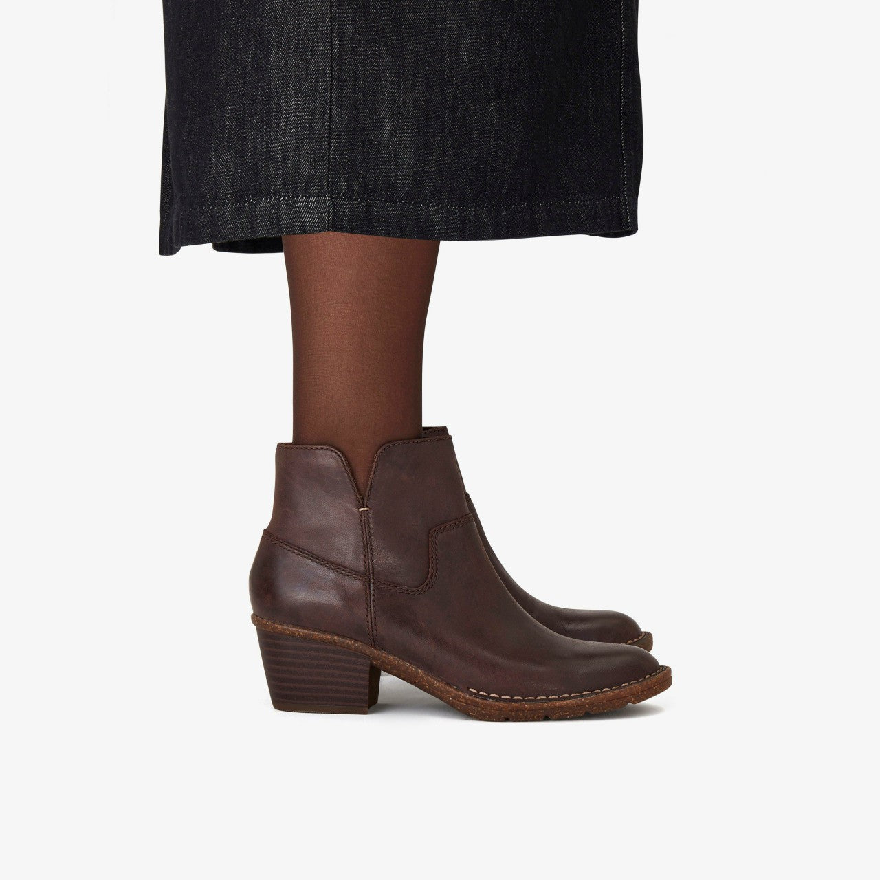 Kastela Top Brown Leather | Clarks on Sale