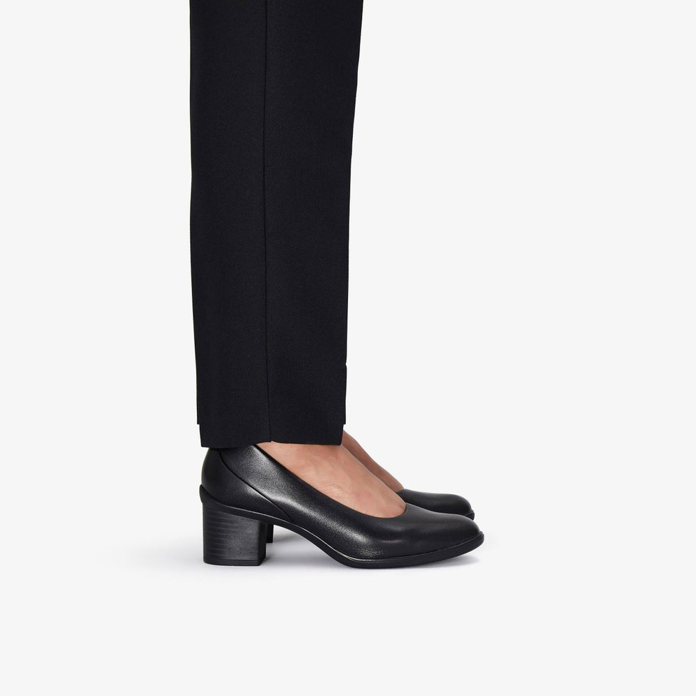 Shaya Poppy Black Leather | Clarks online