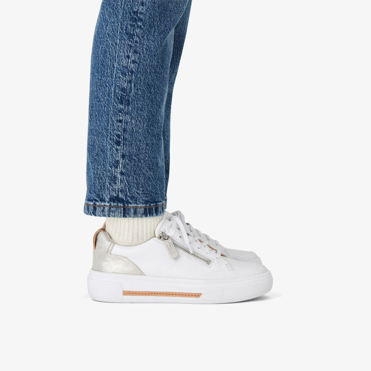 Hollyhock Zip Silver Combination Leather | Clarks outlet