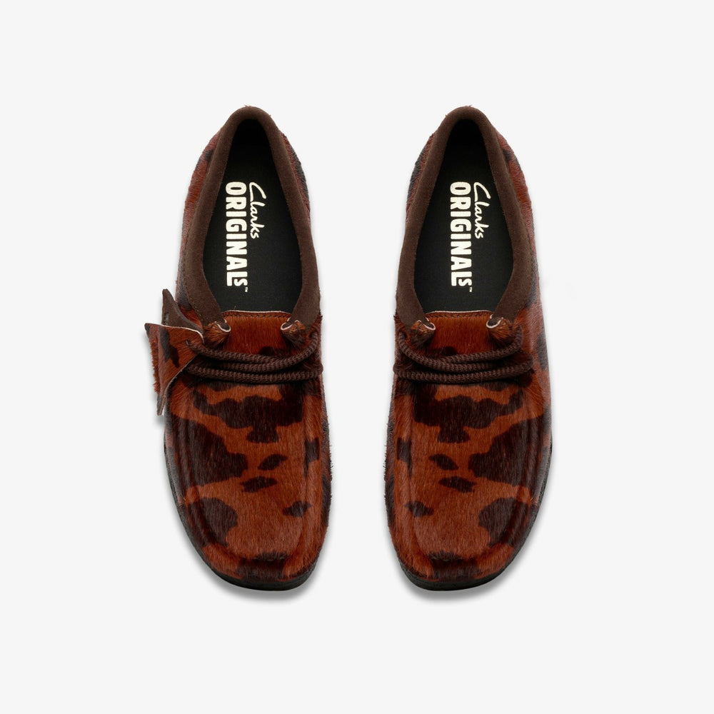 Wallabee Brown Cow Print | Clarks discount