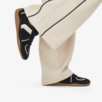 Meridor Lo Black Combination Suede | Clarks online