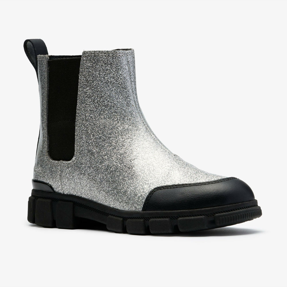 Evyn Chelsea Kid Silver Patent | Clarks online