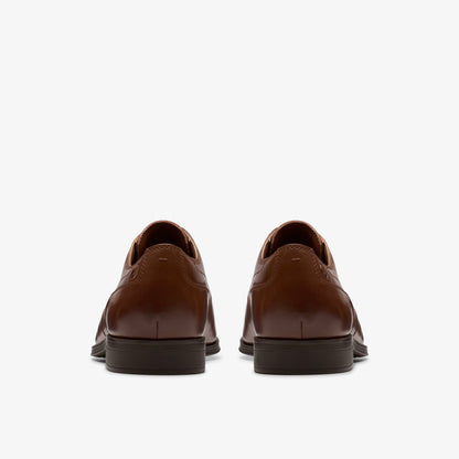 Paulton Lace Tan | Clarks outlet