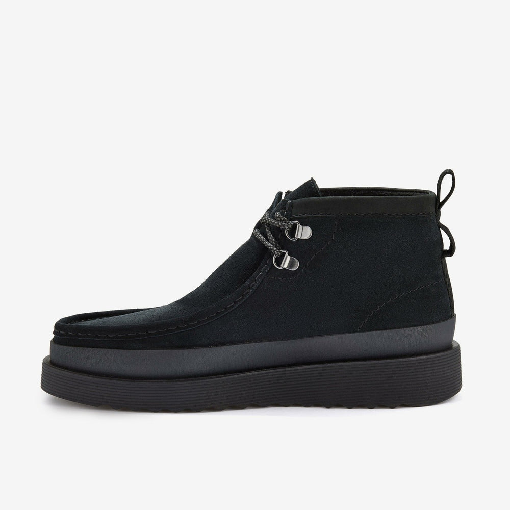 Wallabee FTR2 Hi Black Suede | Clarks Sale