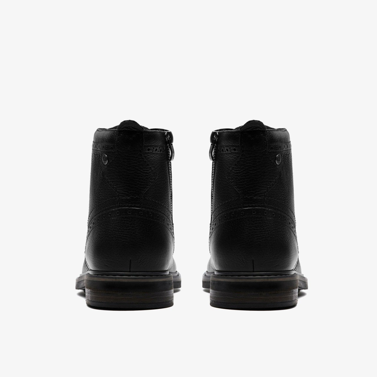 Newford Lace Boot Black Leather | Clarks outlet