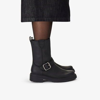 Orinoco 3 Bay Black Leather | Clarks discount
