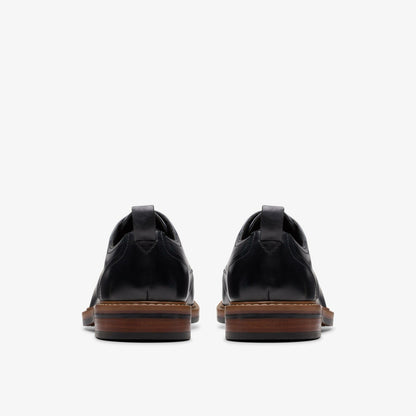 Aldwin Lace Black Leather | Clarks for sale