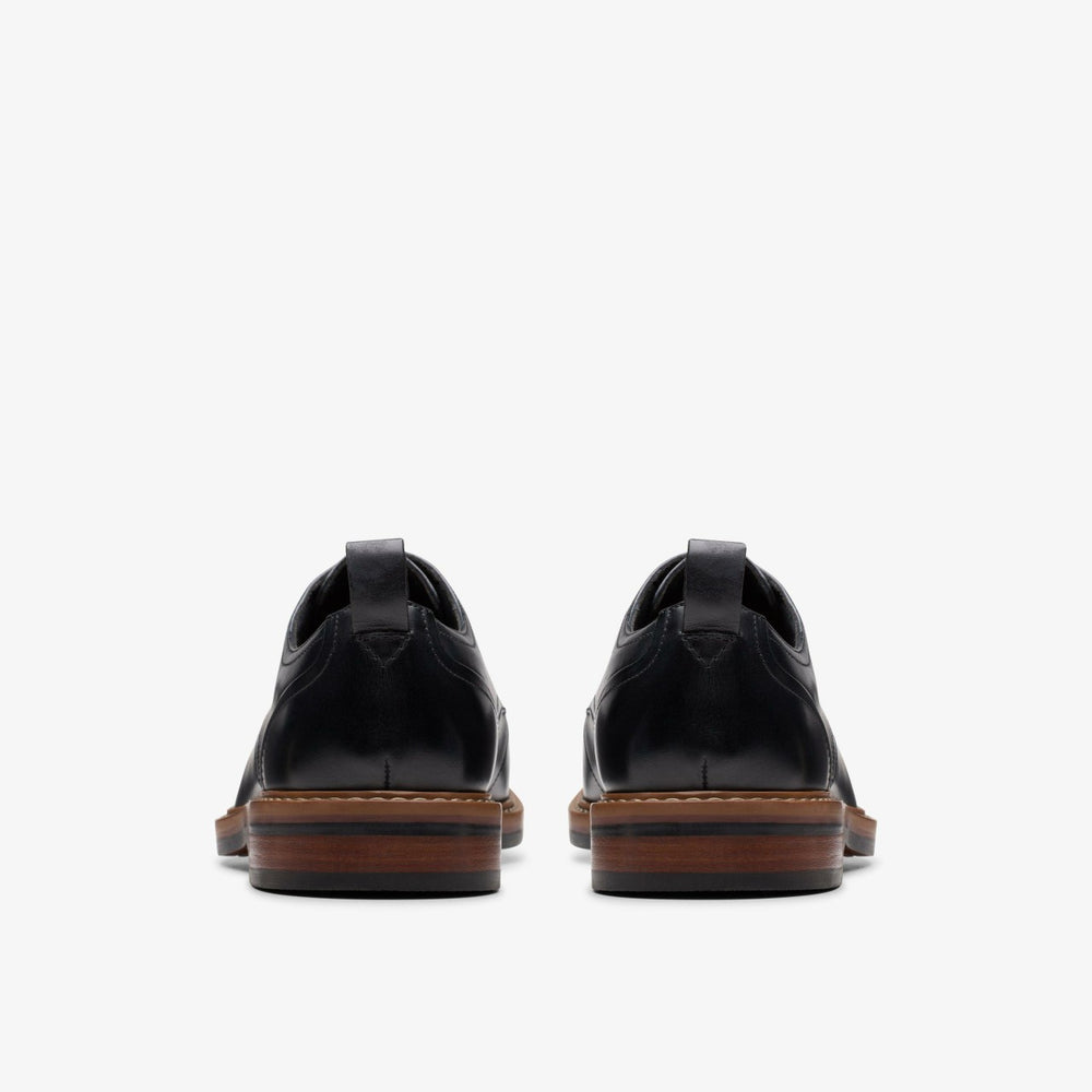 Aldwin Lace Black Leather | Clarks for sale