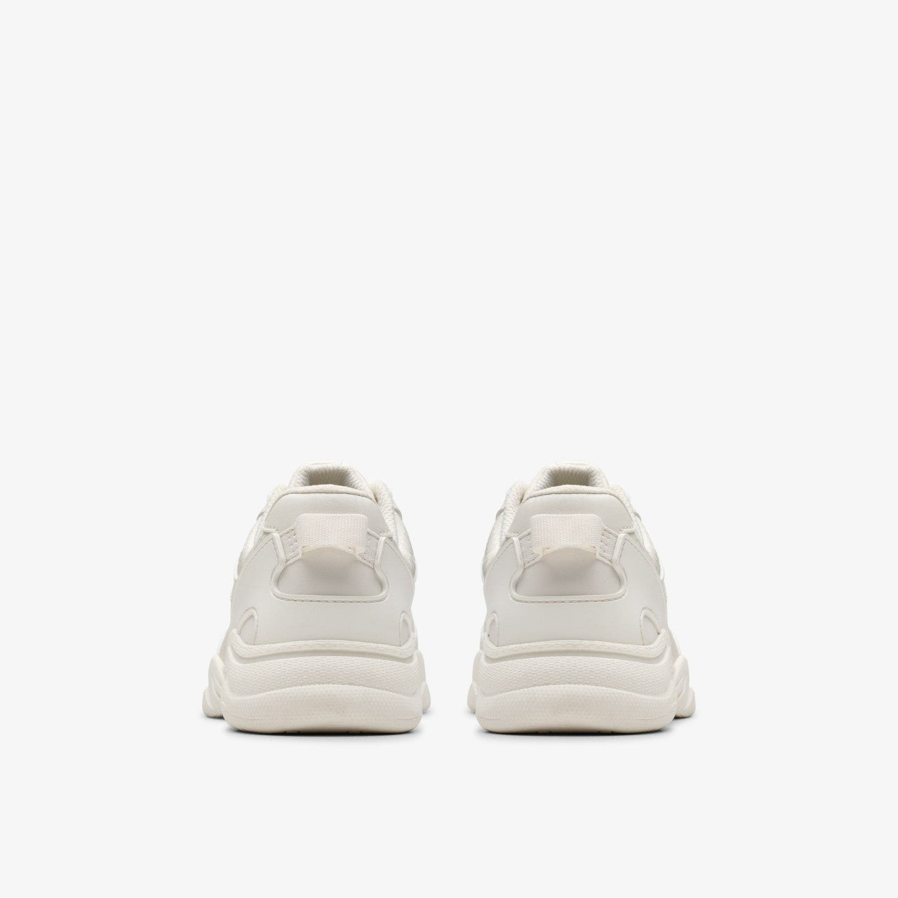 Feather Pace Older White | Clarks online
