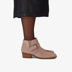 Danyelle Wish Light Taupe Suede | Clarks outlet