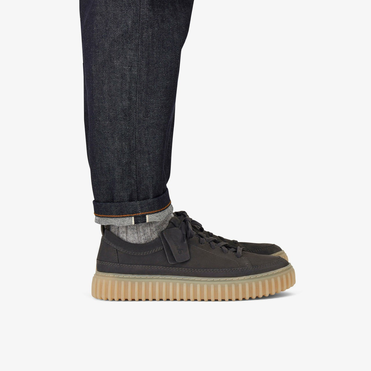 Torhill Lace Dark Grey Nubuck | Clarks outlet