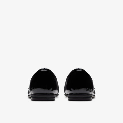 Finja Loafer Older Black Patent | Clarks discount