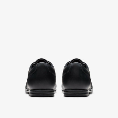 Finja Wing Youth Black Leather | Clarks online