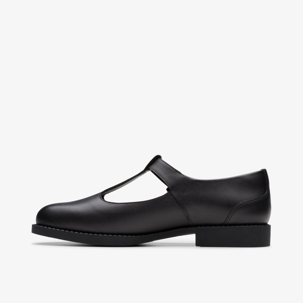 Tapa Hope Youth Black Leather | Clarks on Sale