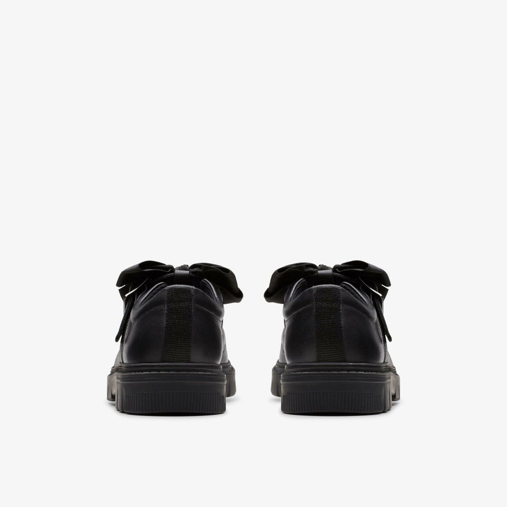 Lorcam Jane Youth Black Leather | Clarks for sale