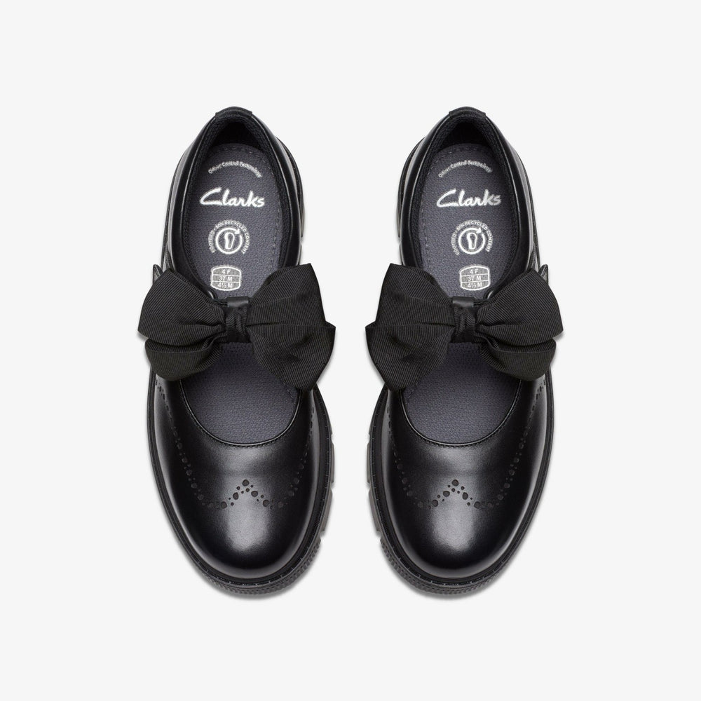 Lorcam Jane Youth Black Leather | Clarks for sale