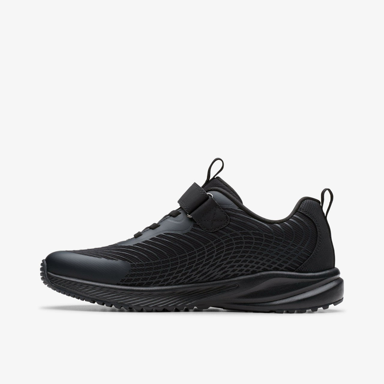 Deyes Dash Youth Black/Black | Clarks discount