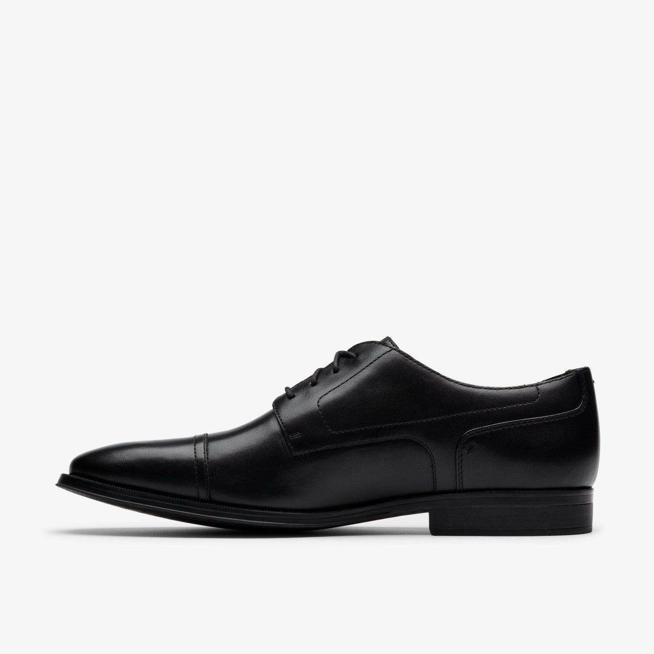 Paulton Cap Black Leather | Clarks online