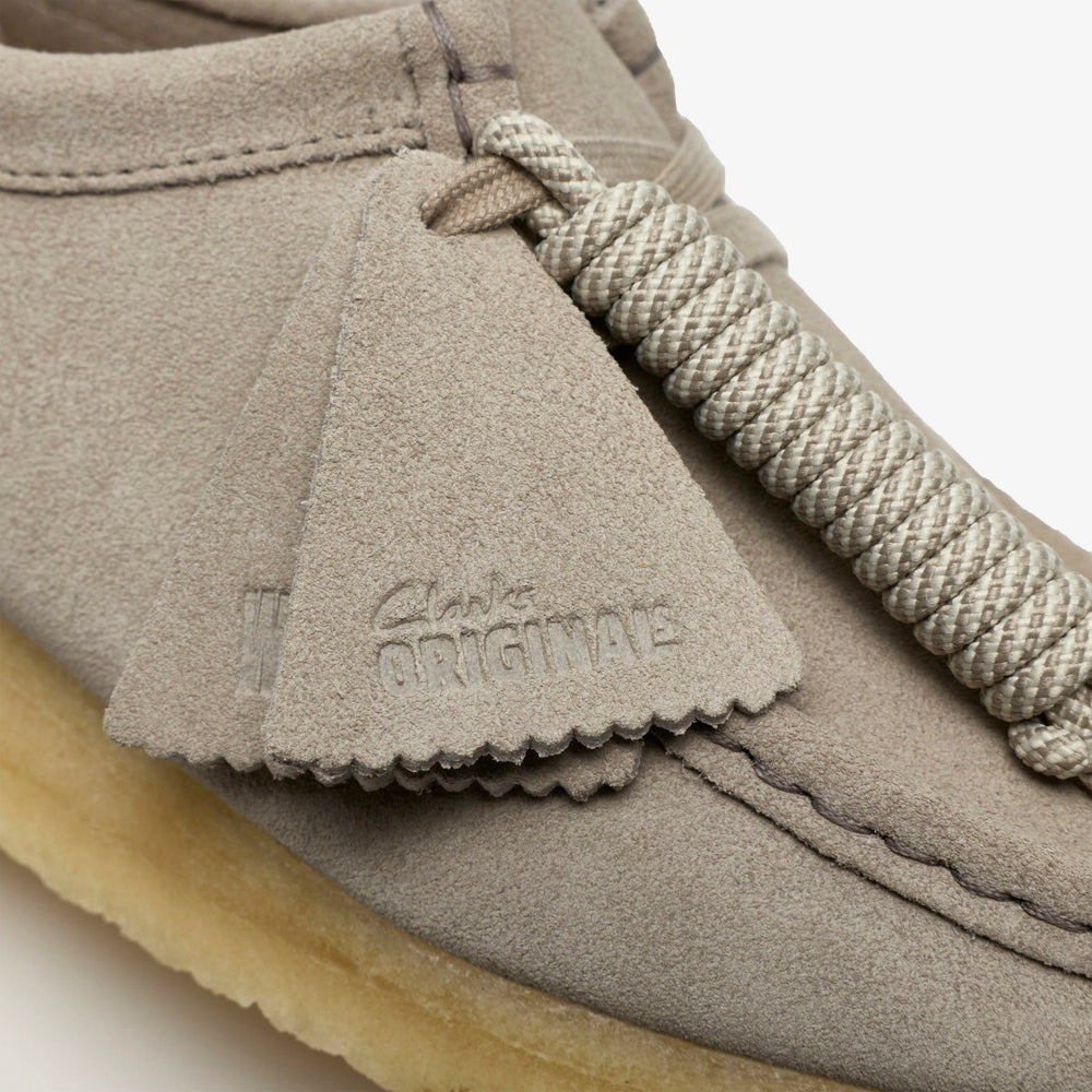 Wallabee Pale Grey Suede | Clarks online