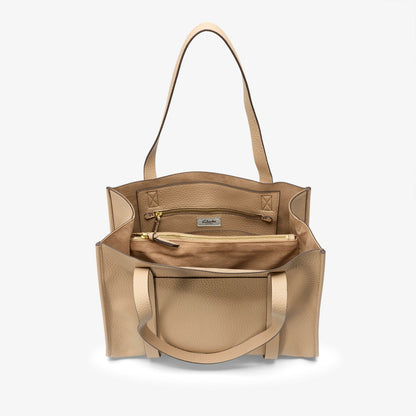 Shopper Tote Beige | Clarks online